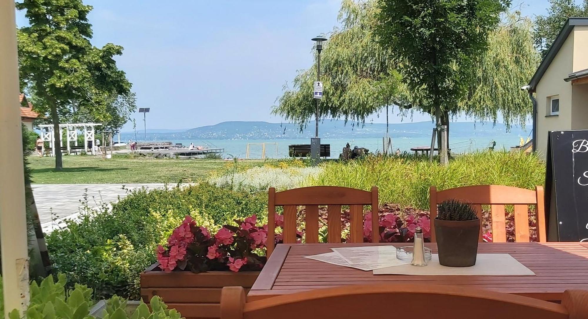 BalatonboglárApartmanhaz Horvath公寓 外观 照片