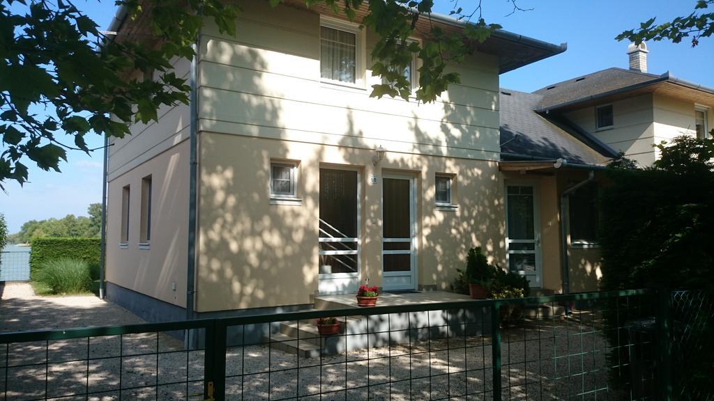 BalatonboglárApartmanhaz Horvath公寓 外观 照片